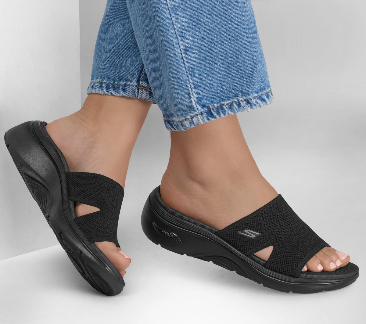 GO WALK Arch Fit 2.0 Sandal - Dakota | Skechers online