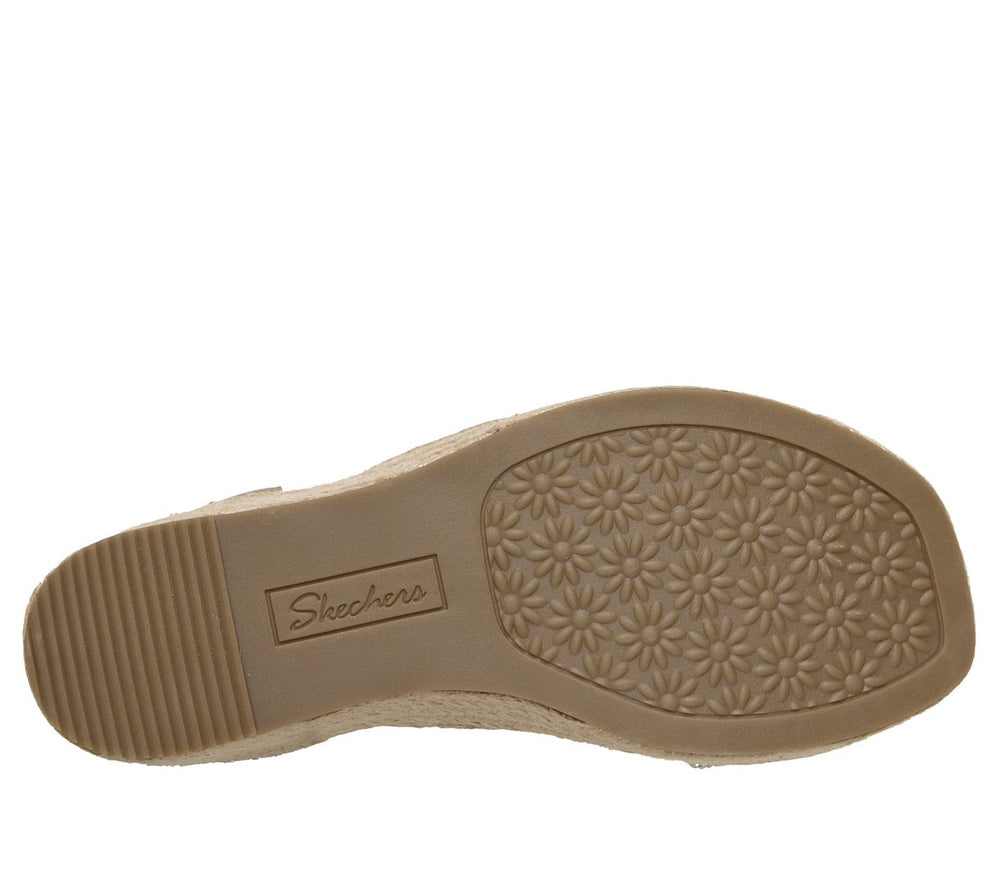 Martha Stewart: Iris - Modest Queen | Skechers discount