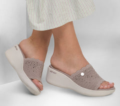 Martha Stewart: Pier-Lite - Light Essence | Skechers online