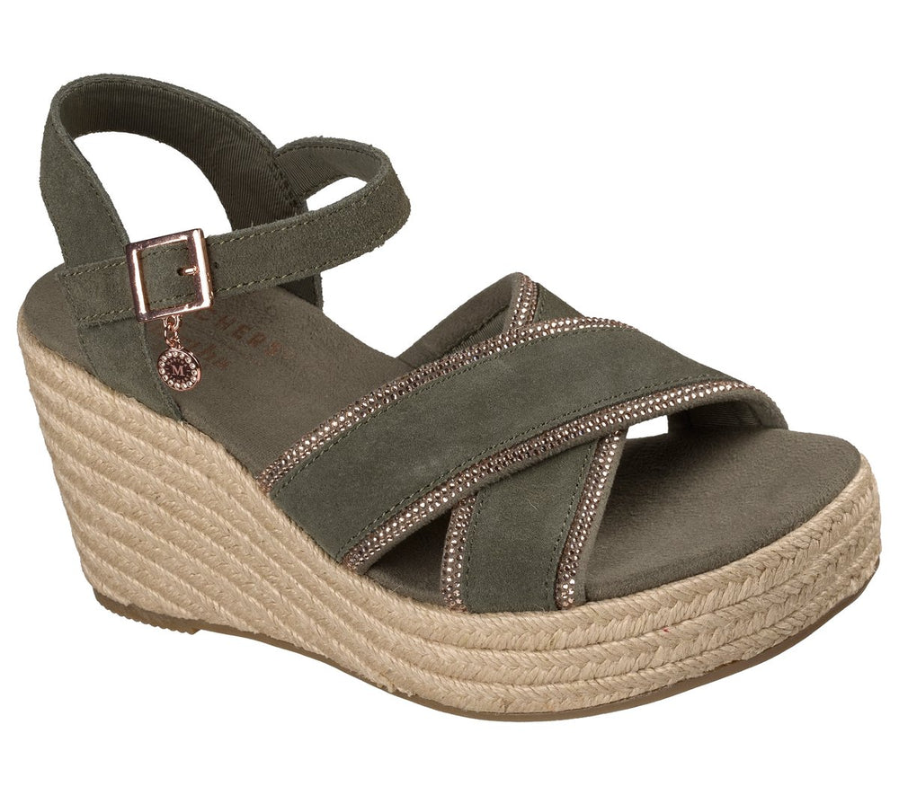 Martha Stewart: Iris - Modest Queen | Skechers US