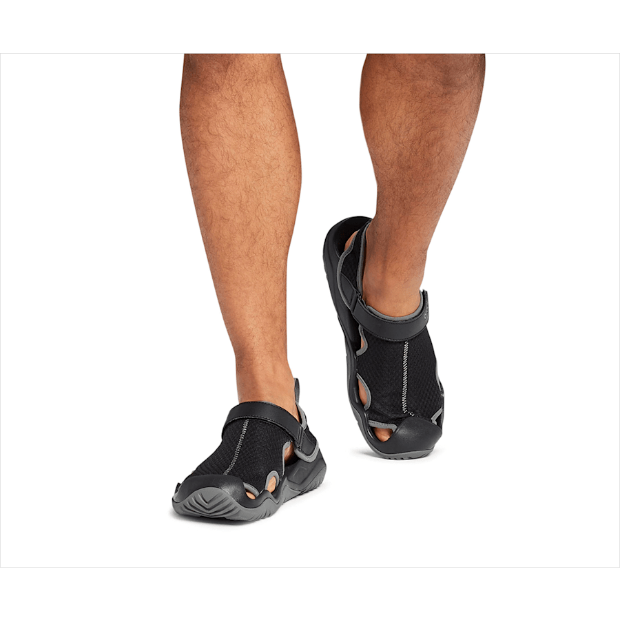 Crocs|Men’s Swiftwater™ Mesh Deck Sandal