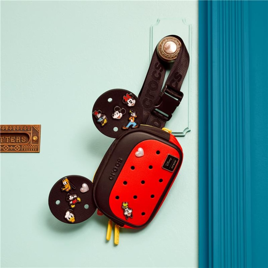 Crocs|Mickey Mouse Classic Belt Bag